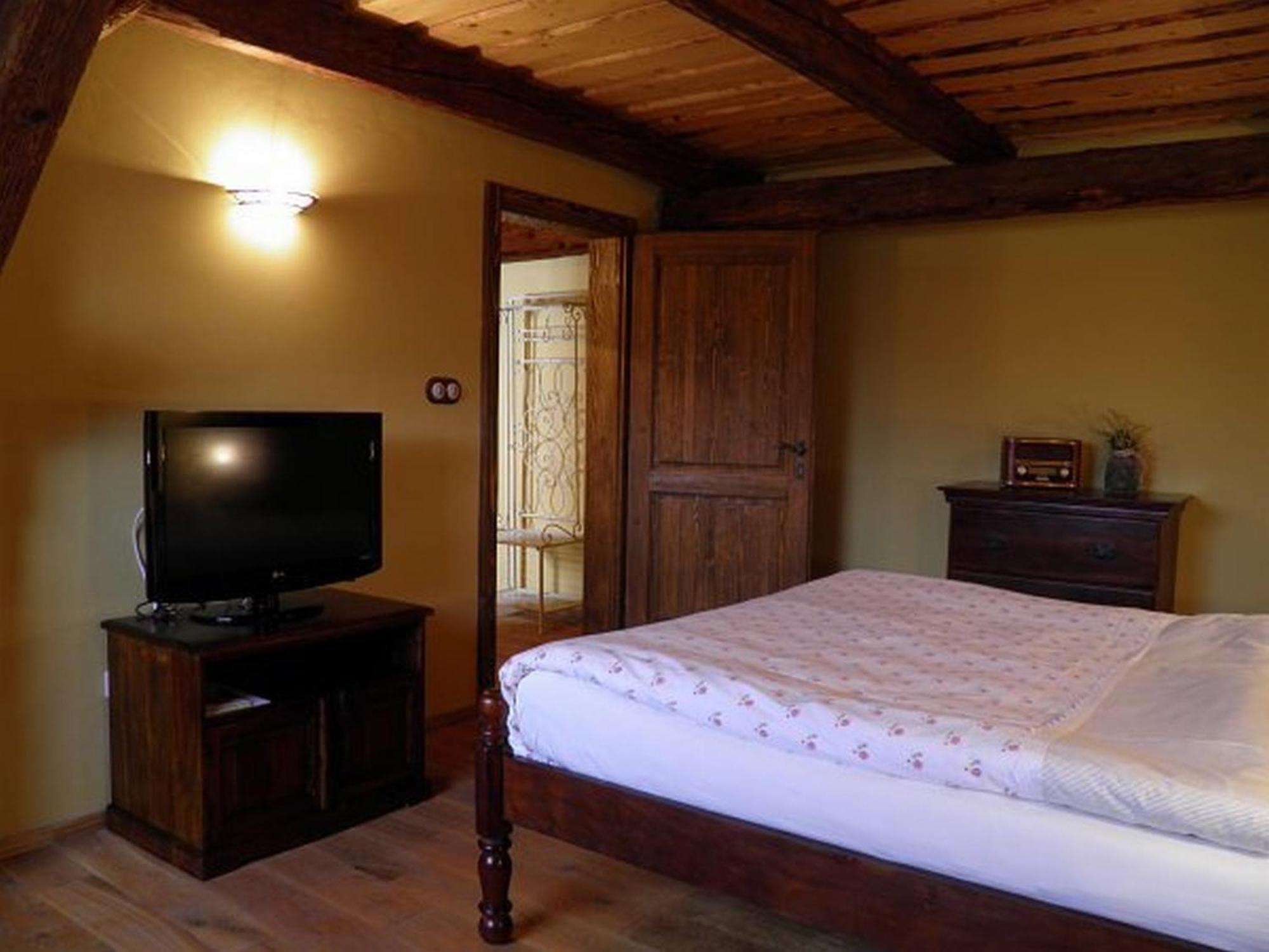 Dvur Olsiny -Hotel And Horse-Riding Karviná Chambre photo